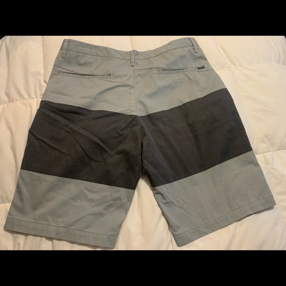 Volcom Shorts - Picture 3 of 3